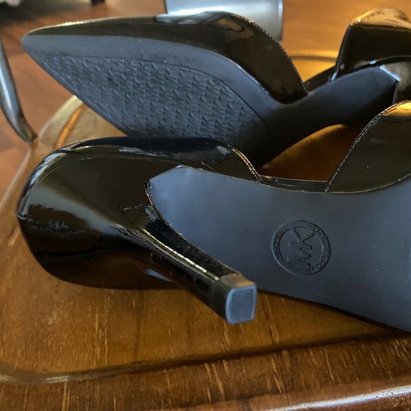 Michale Kors Paton leather Heels - Picture 6 of 6